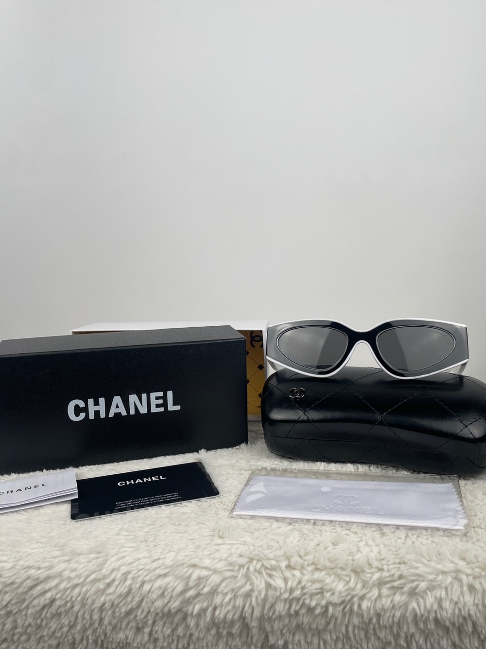 NEW Chanel Women's Black & White Cat-Eye Sunglasses